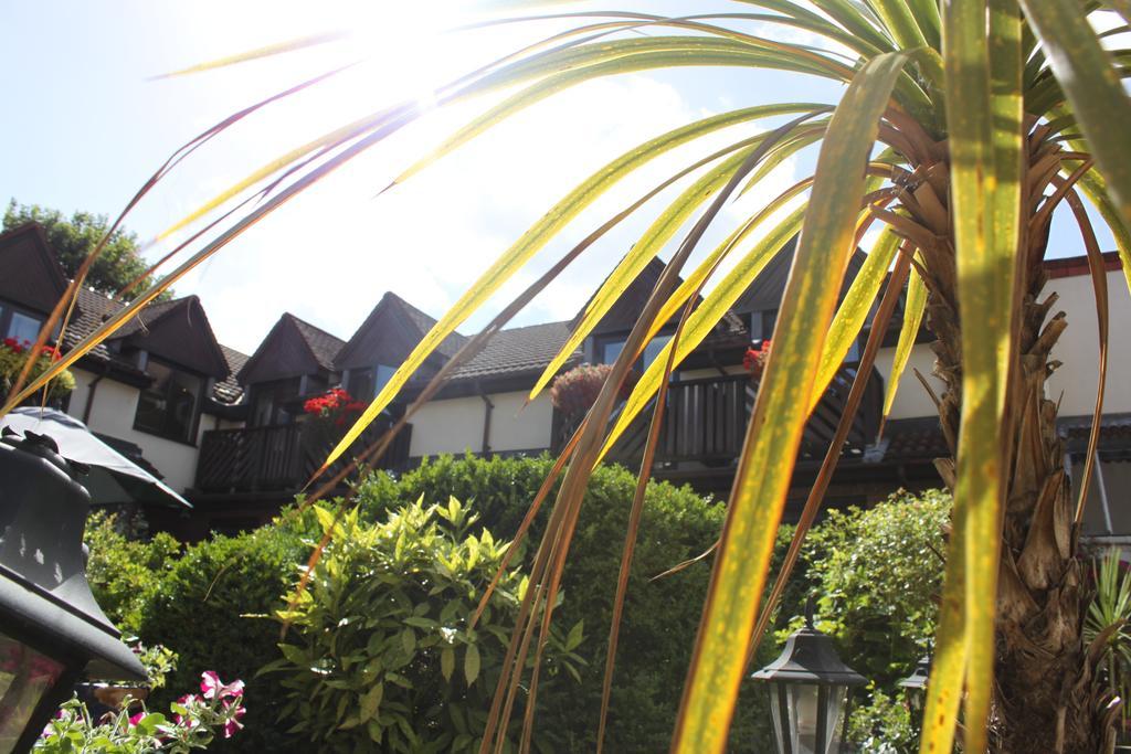 Kingston Lodge Hotel Kingston upon Thames  Exterior photo